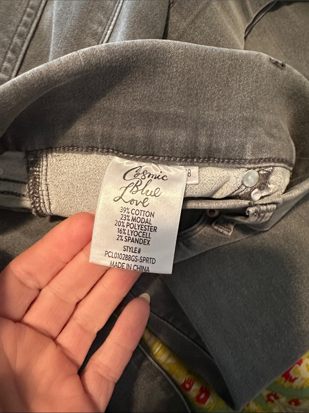 High-Rise Wide Leg Jeans in Washed Gray - Picture 4 of 6